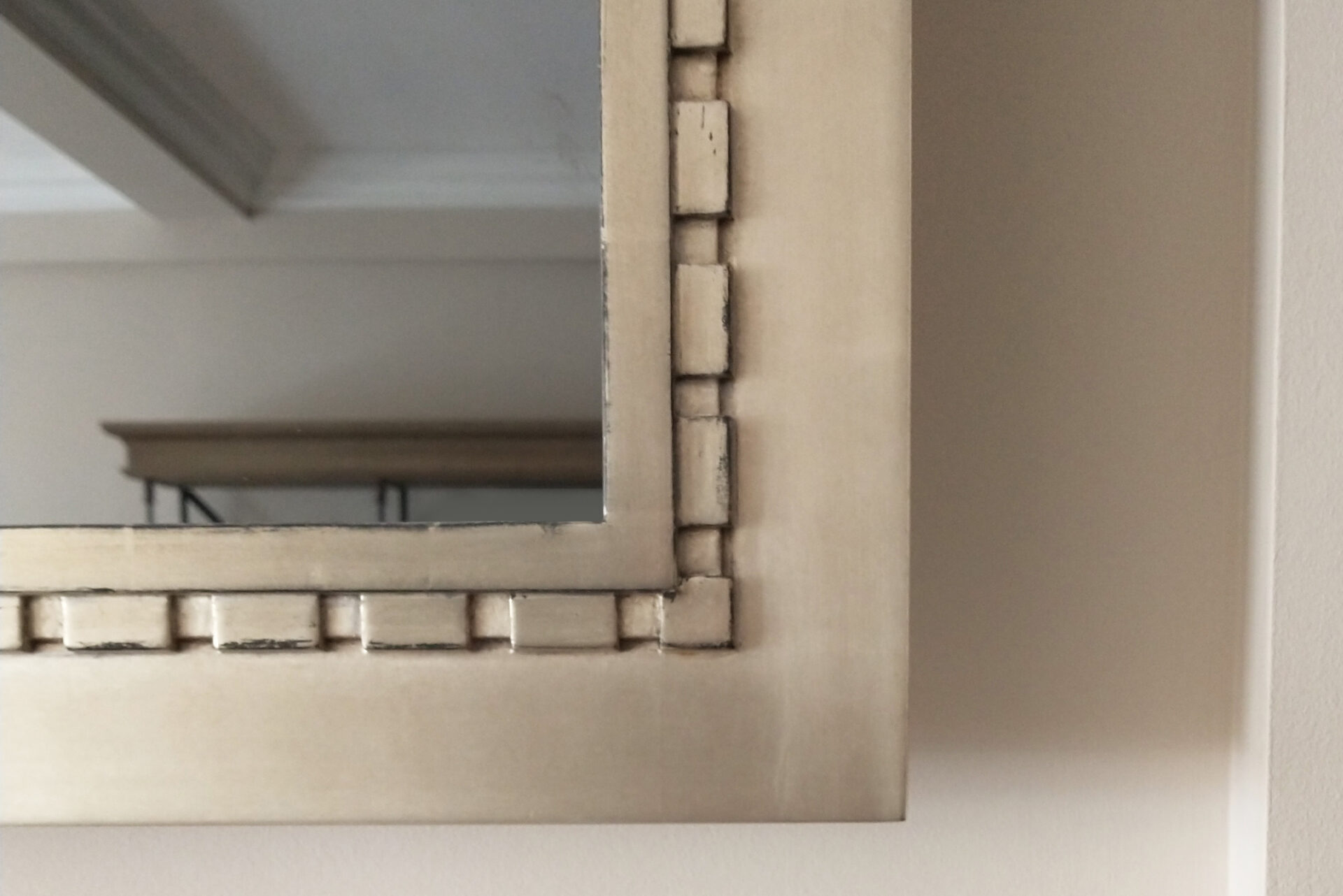 Gilded Carved Frame With A Dental Design In White Gold For Mirror Tv