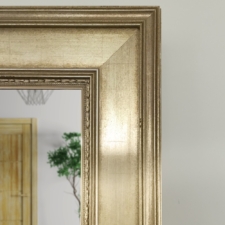 Signature Shaped - SS3-S frame and fillet liner of prefinished mirror television