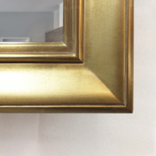 Gilded Shaped - GC54-A Yellow gold gilded tv in framed mirror corner detail